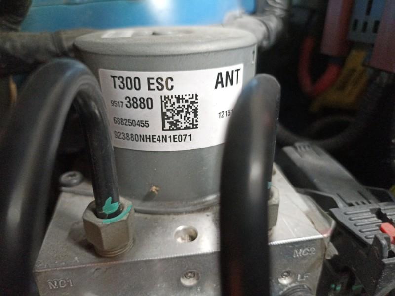 Bloc ABS (freins anti-blocage) CHEVROLET AVEO 2 Essence - 1
