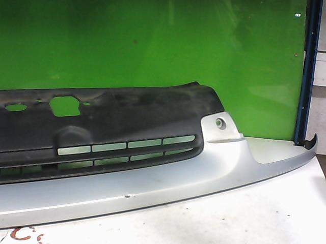 Calandre RENAULT CLIO 2 PHASE 1 Essence - 1