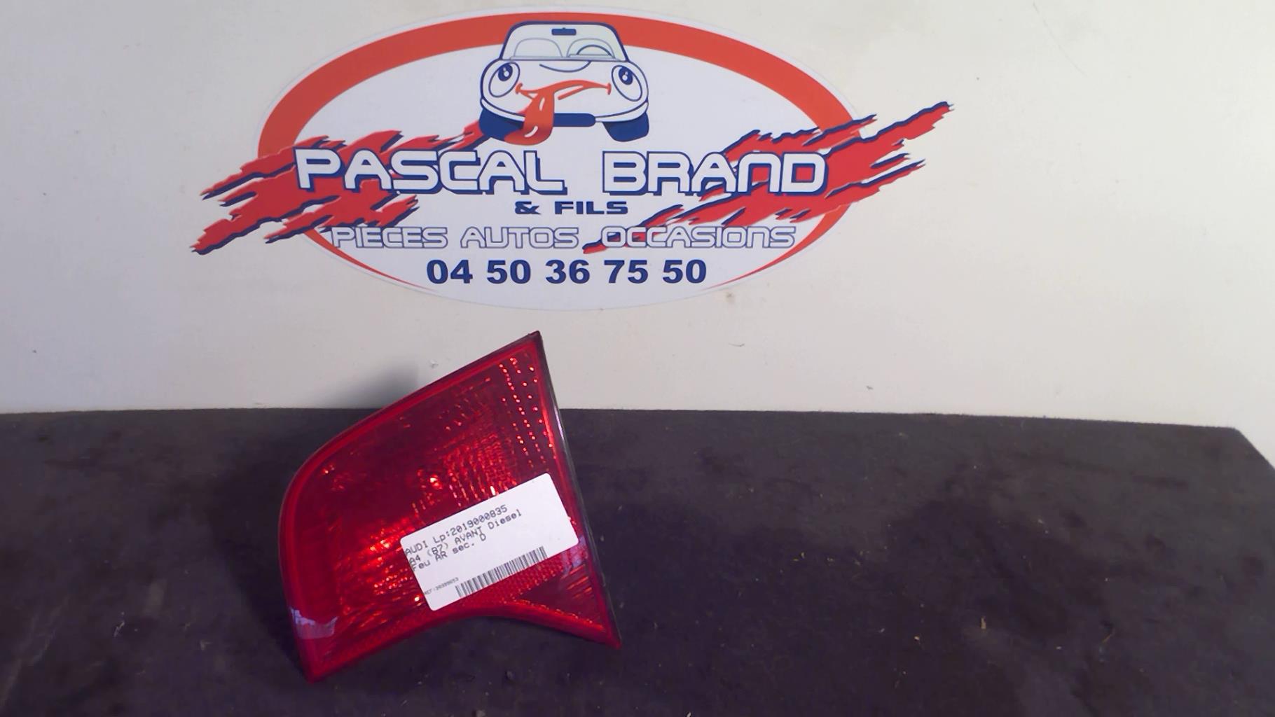 Feu arriere secondaire droit (feux) AUDI A4 2 PHASE 2 Diesel - 1