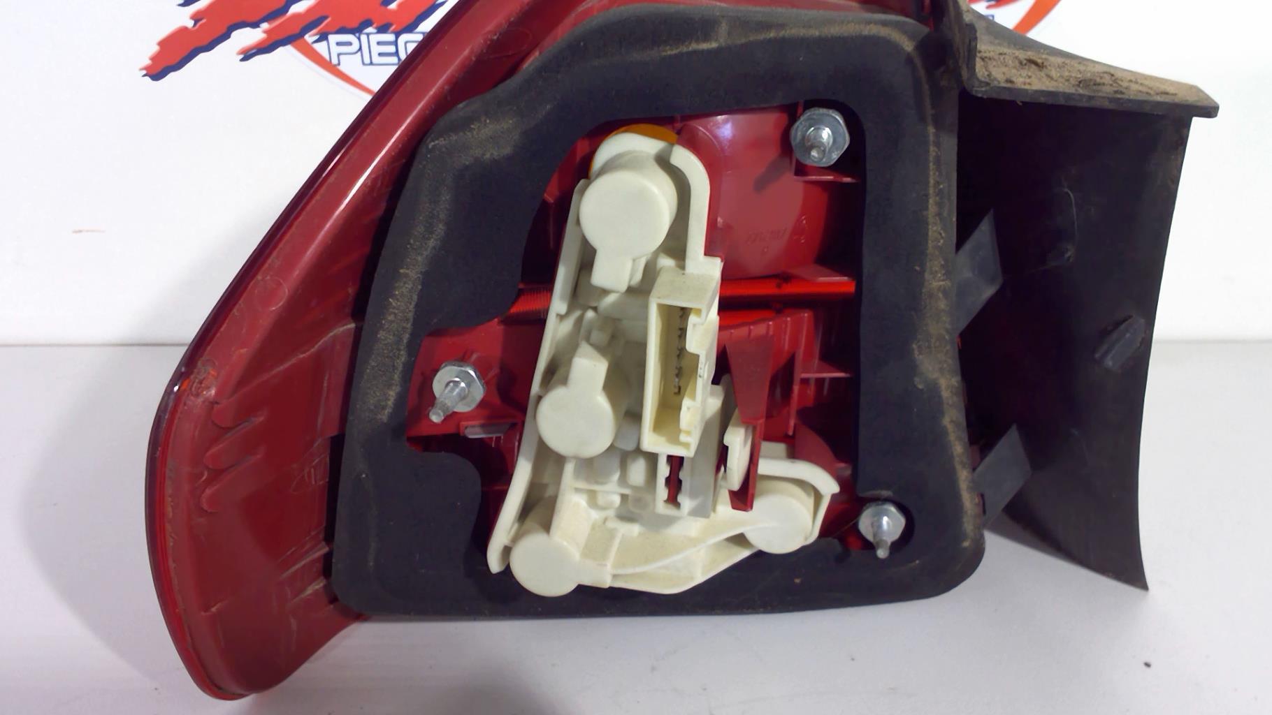 Fanale posteriore principale destro (luci) BMW SERIE 3 E90 PHASE 1 Diésel - 1