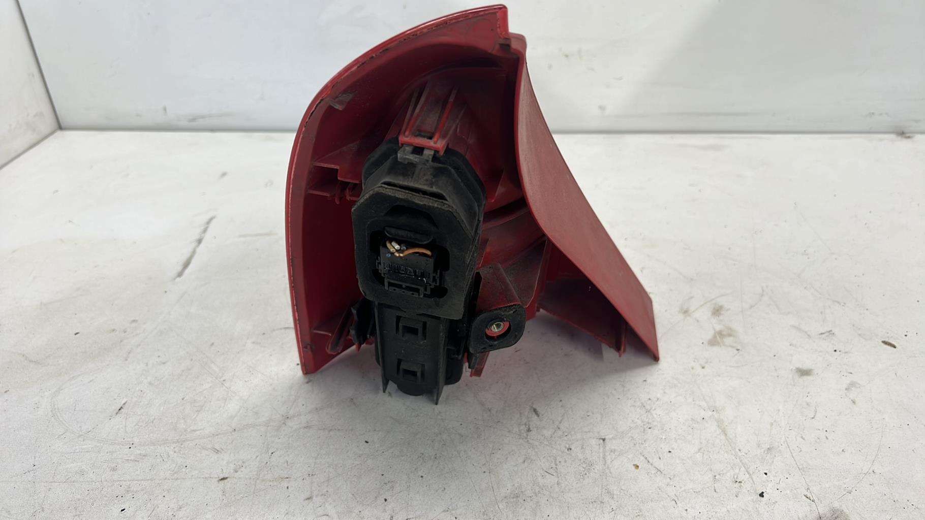 Fanale posteriore principale destro (luci) RENAULT CLIO 2 PHASE 1 Gasolina - 1