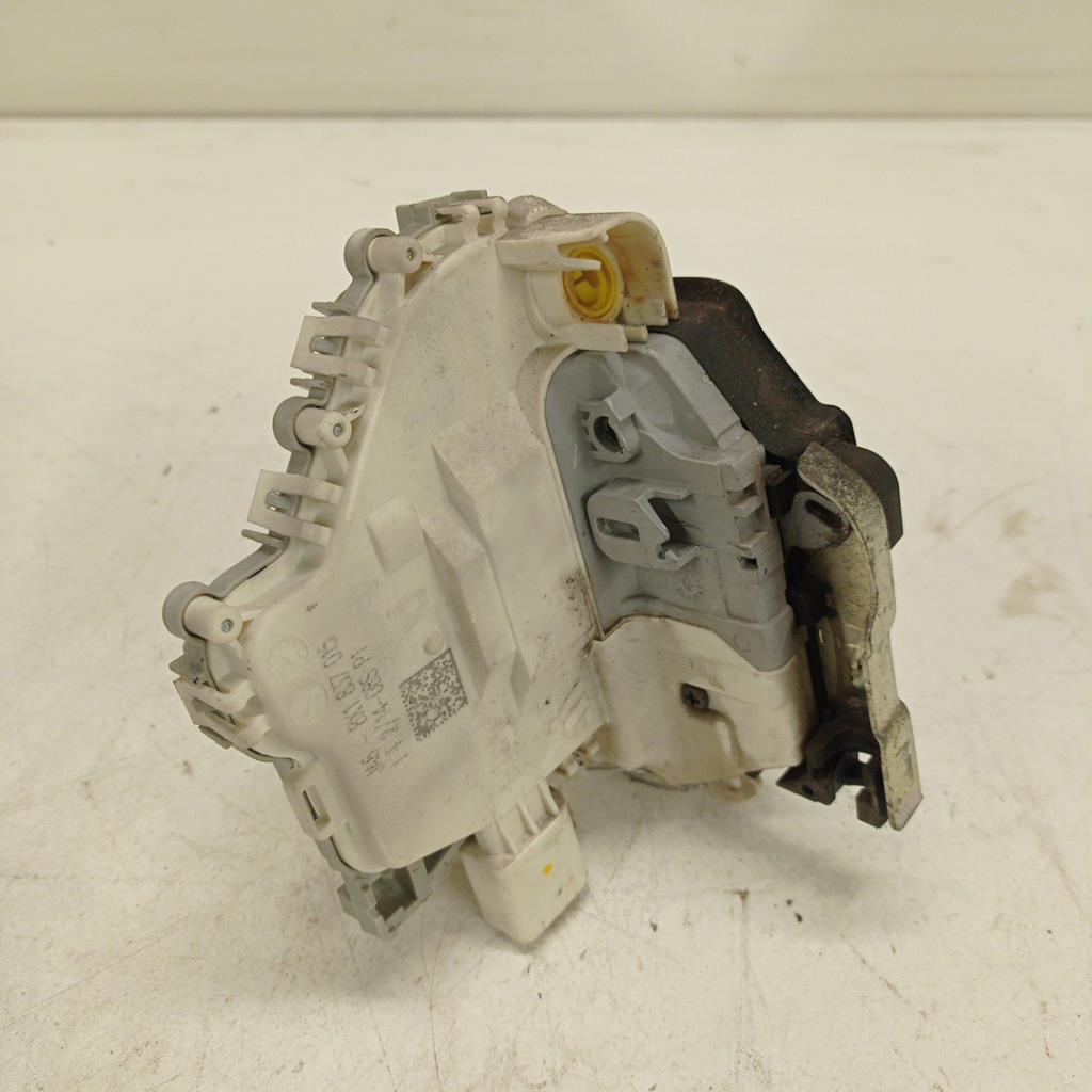 Serrure avant gauche AUDI A3 3 SPORTBACK PHASE 1 Diesel - 1