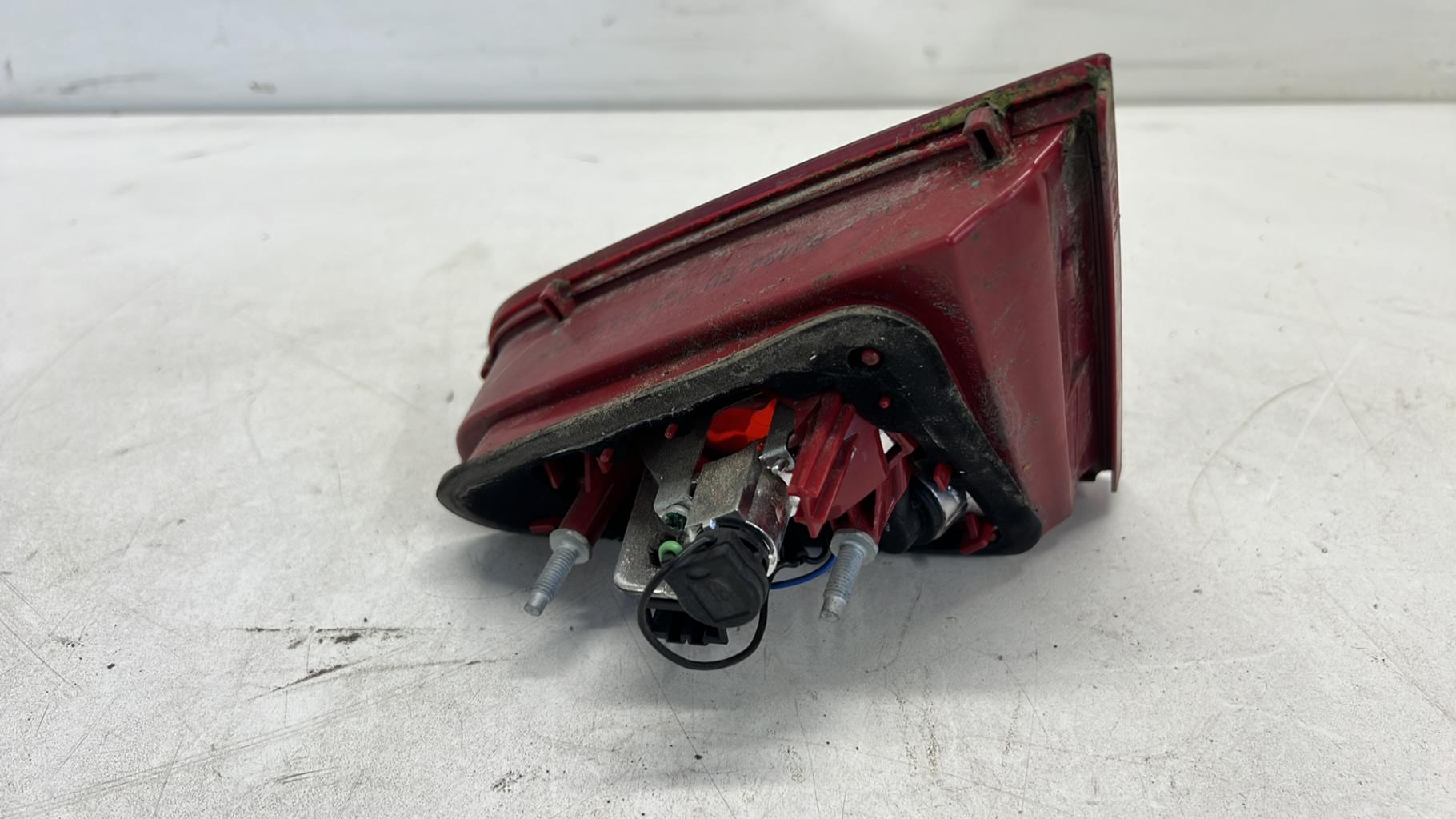 Feu arriere secondaire gauche (feux) AUDI A5 1 CABRIO PHASE 1 Essence - 1
