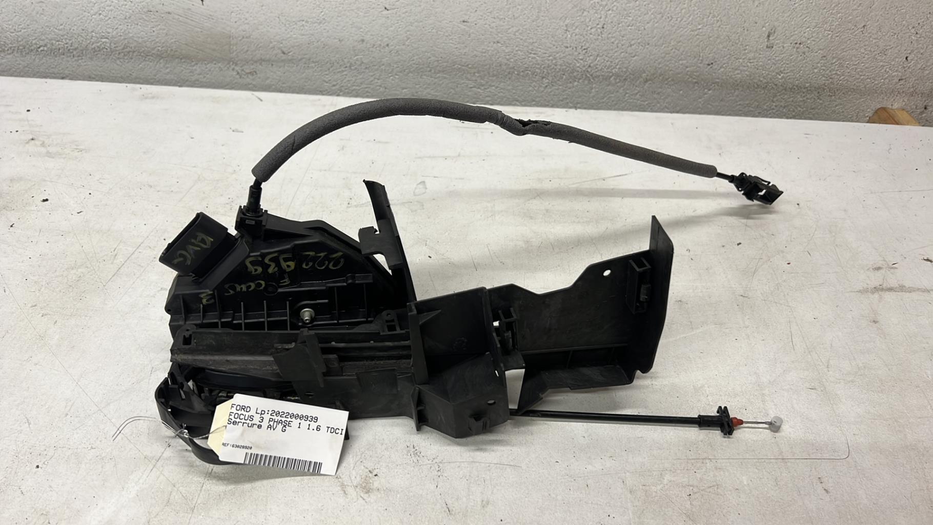 Serrure avant gauche FORD FOCUS 3 PHASE 1 Diesel - 1