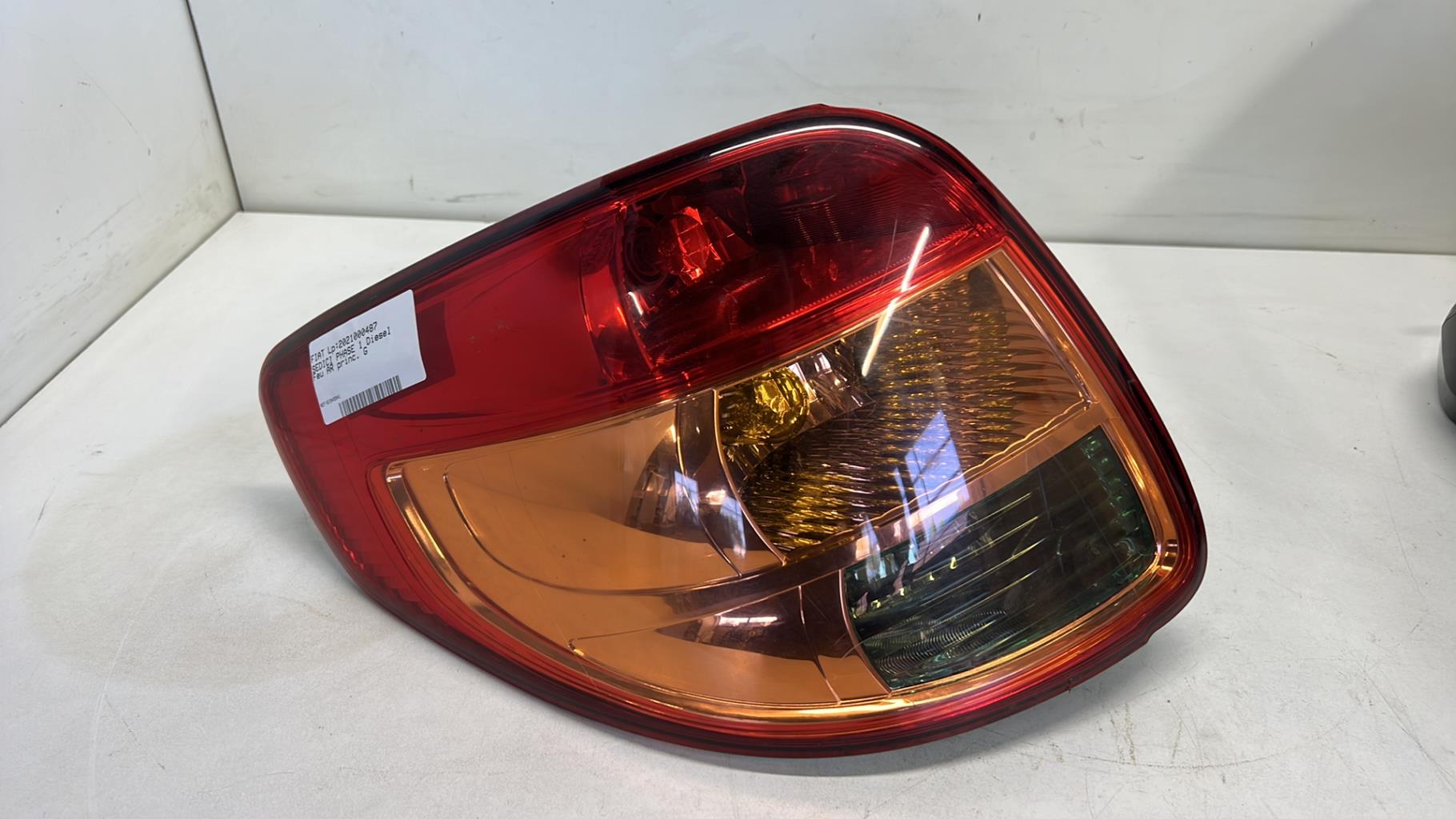 Fanale posteriore principale sinistro (luci) FIAT SEDICI PHASE 1 Diésel - 1