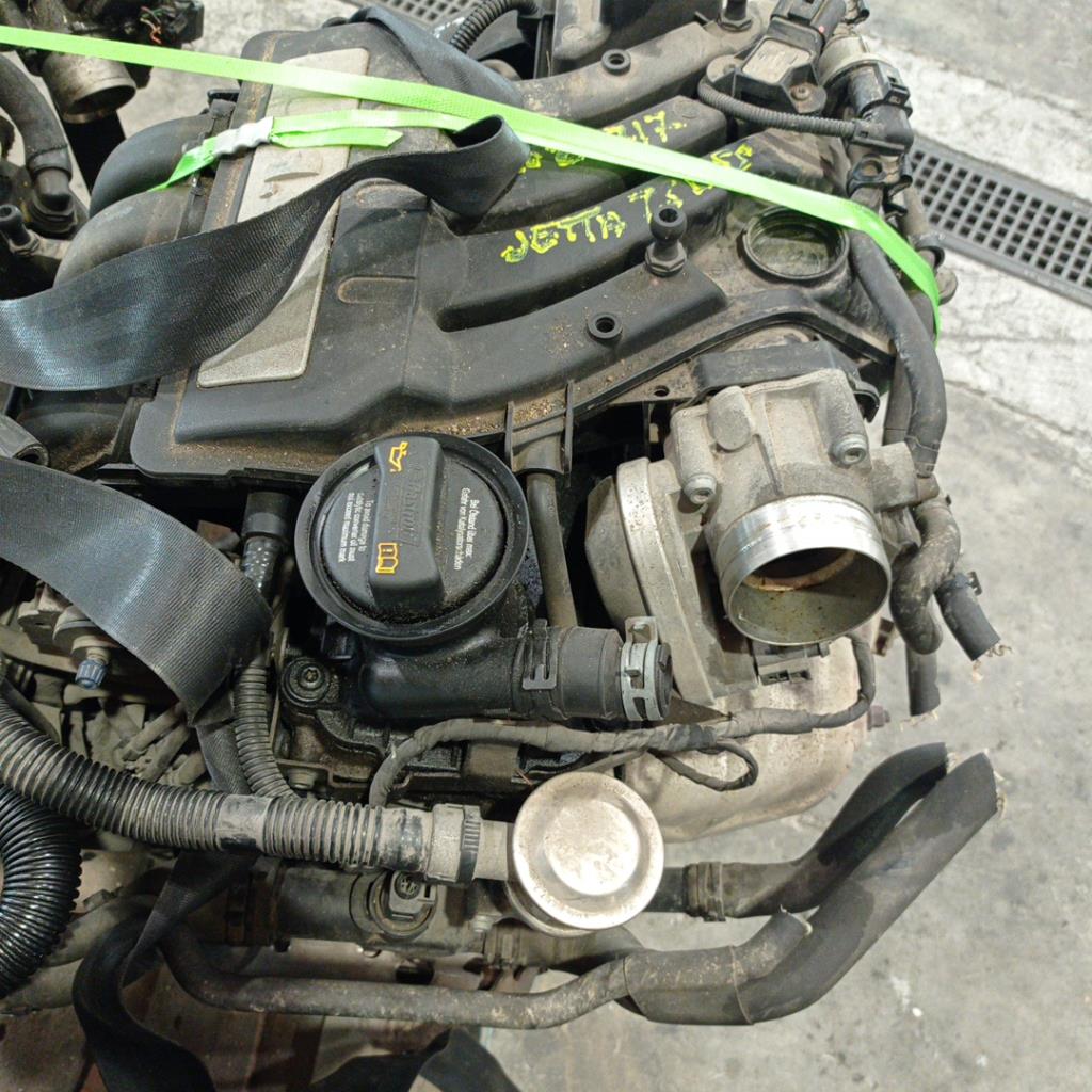Motor VOLKSWAGEN JETTA 3  - 1