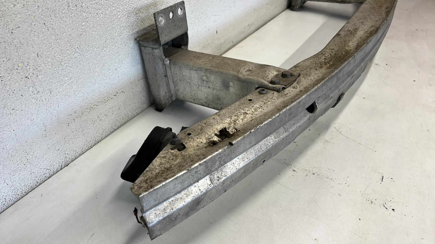 Traversa rinforzo paraurti anteriore BMW X3 E83 PHASE 1 Diésel - 1