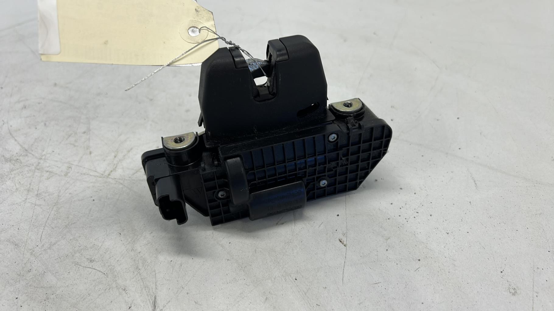 Serrure de hayon CITROEN C3 2 PHASE 1 Diesel - 1