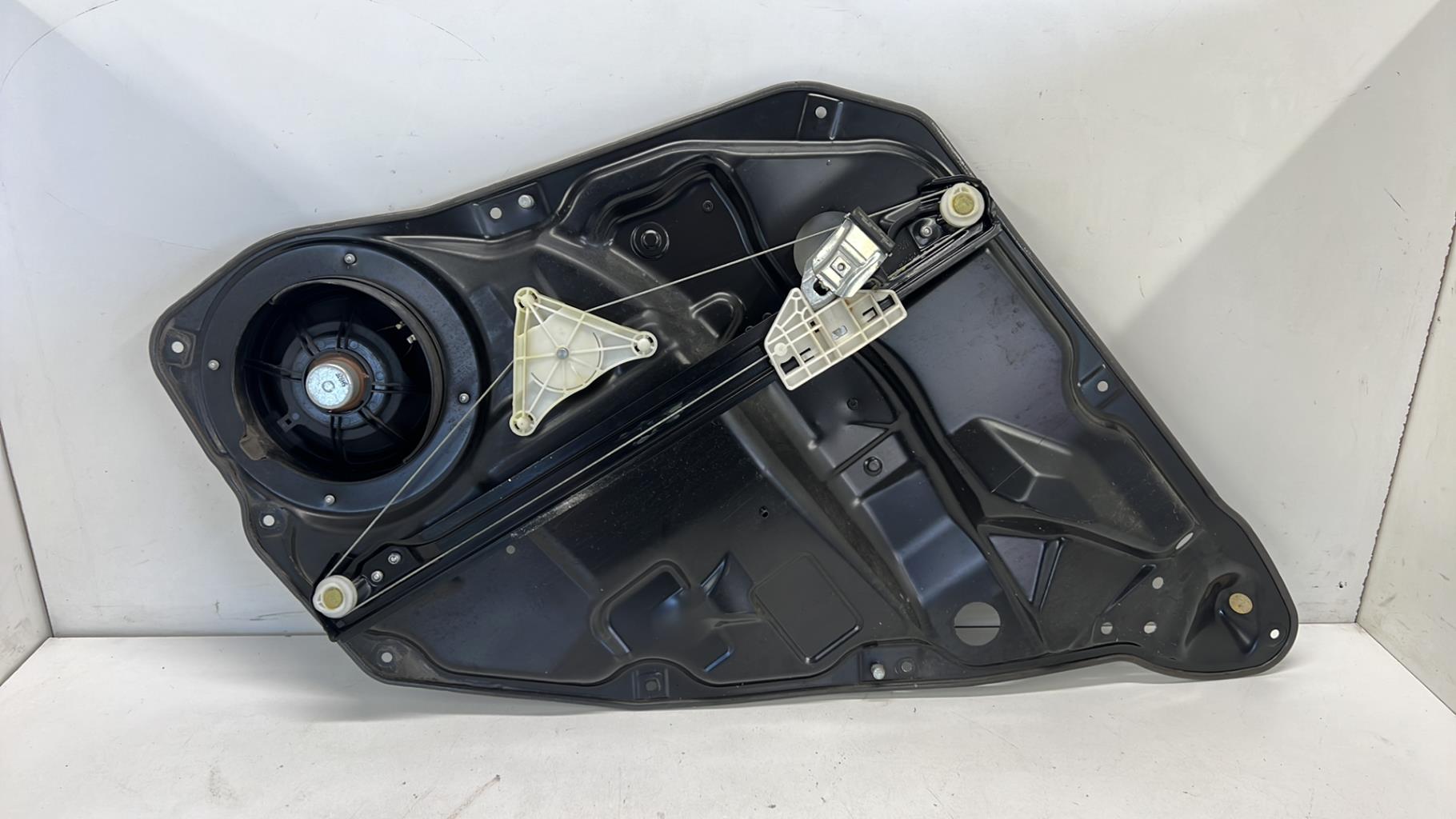 Alzacristalli elettrico posteriore sinistro MERCEDES CLASSE R 251 PHASE 1 BREAK Diésel - 1
