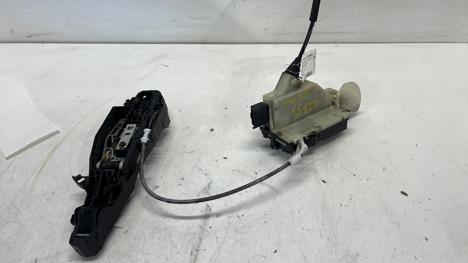 Serrure avant gauche CITROEN C4 2 PHASE 1 Diesel - 1
