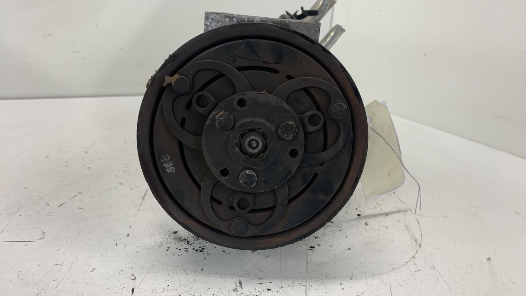 Compressore clima RENAULT CLIO 4 PHASE 1 BREAK Diésel - 1
