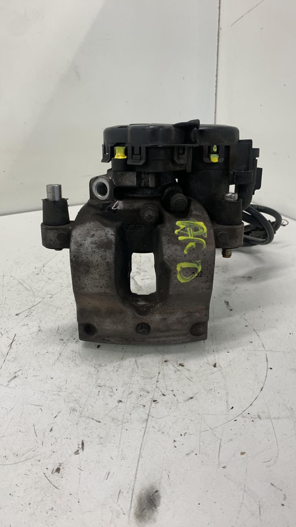 Pinza freni posteriore destra MERCEDES CLASSE C 205 PHASE 1 COUPE Gasolina - 1