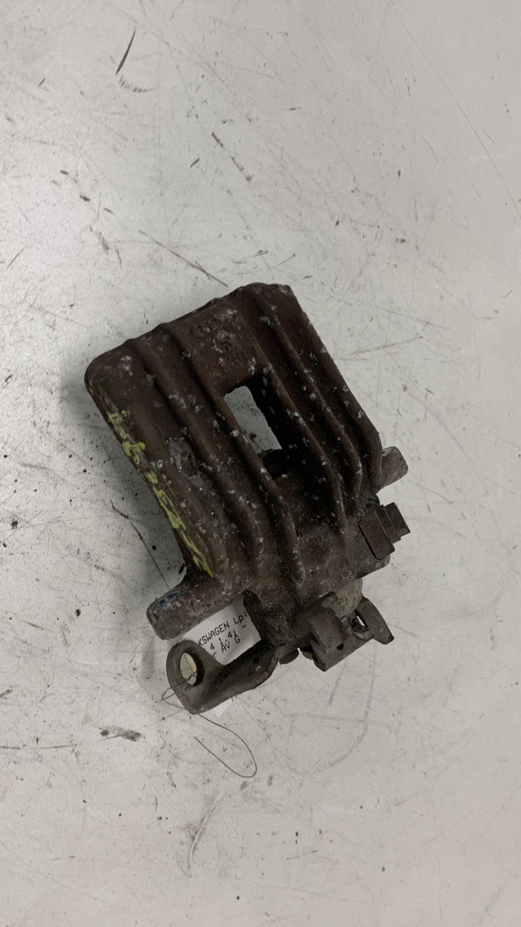 Pinza freni anteriore sinistra VOLKSWAGEN GOLF 4 Gasolina - 1