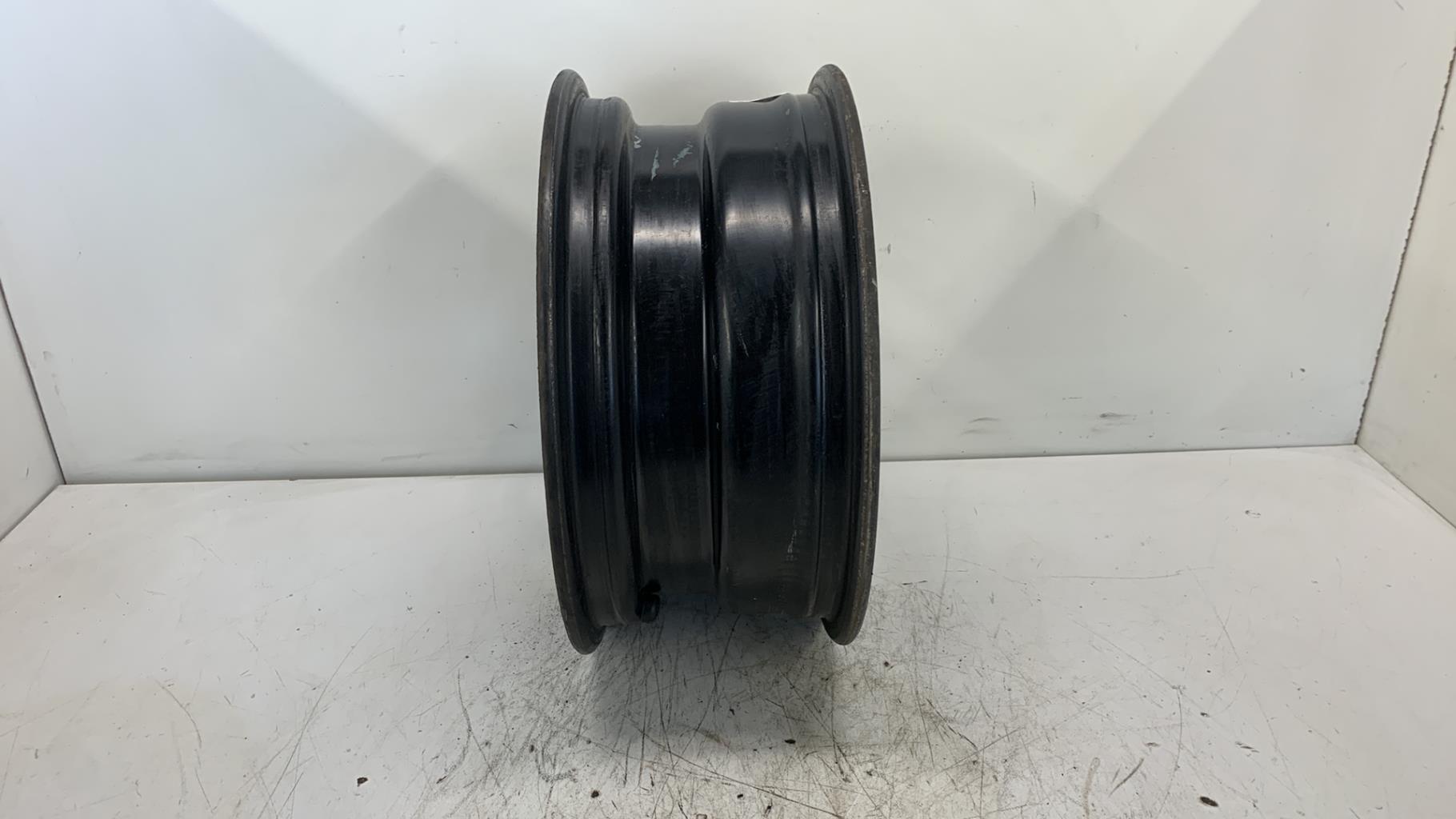 Llanta VOLKSWAGEN GOLF 4 Gasolina - 1