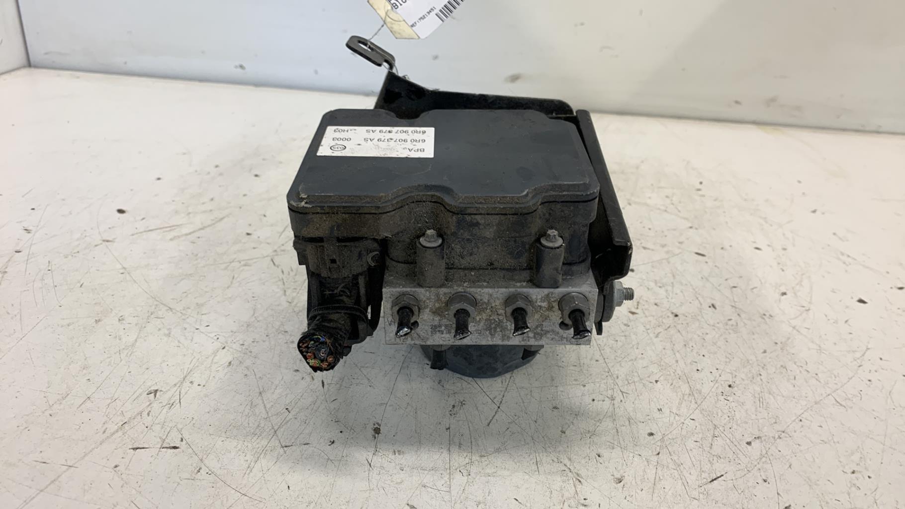 Blocco ABS (antibloccaggio freni) VOLKSWAGEN POLO 5 PHASE 1 Gasolina - 1