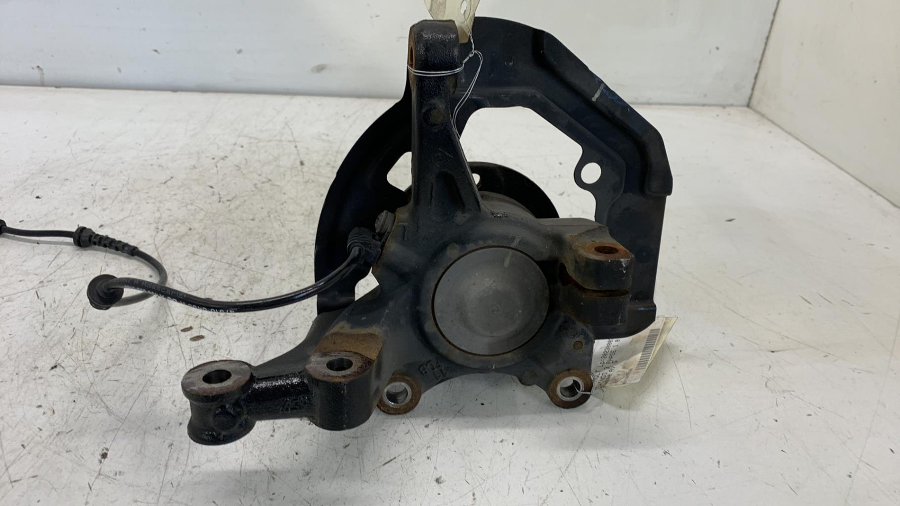 Fuso anteriore sinistro RENAULT TWINGO 3 PHASE 1 Gasolina - 1
