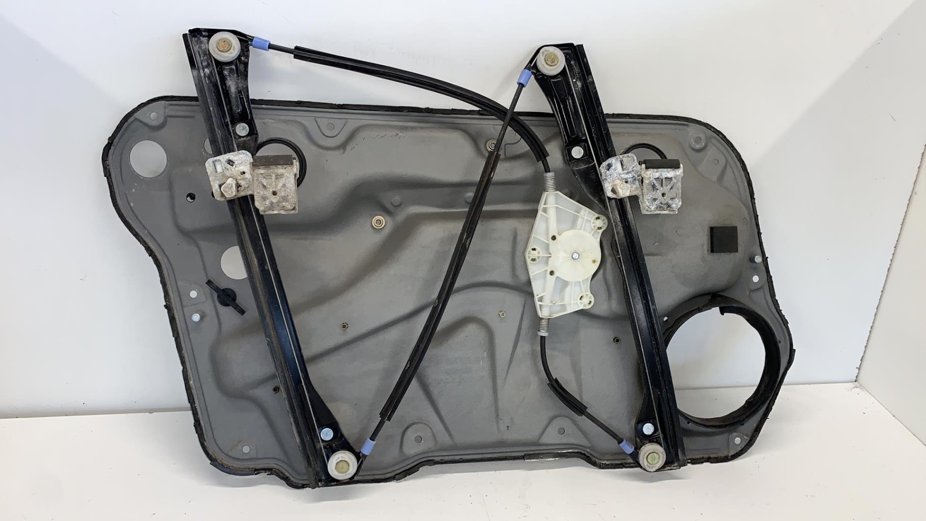 Alzacristalli elettrico anteriore destro VOLKSWAGEN GOLF 4 Gasolina - 1
