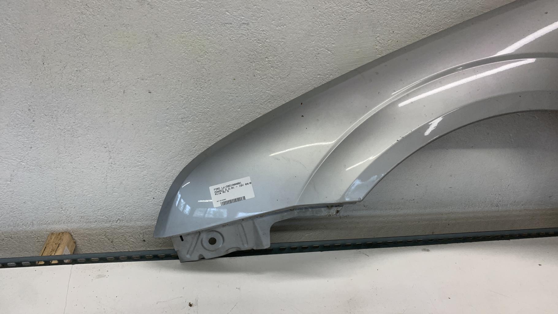 Aile avant gauche FORD MONDEO 2 Essence - 1