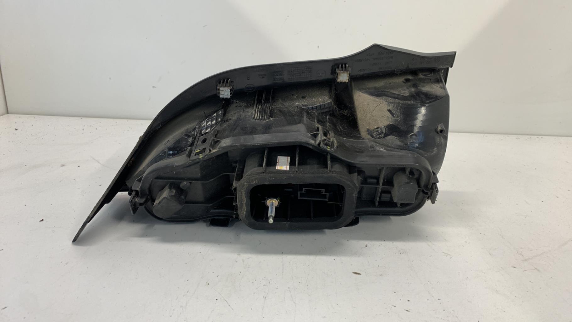 Fanale posteriore principale destro (luci) VOLKSWAGEN UP PHASE 1 Gasolina - 1