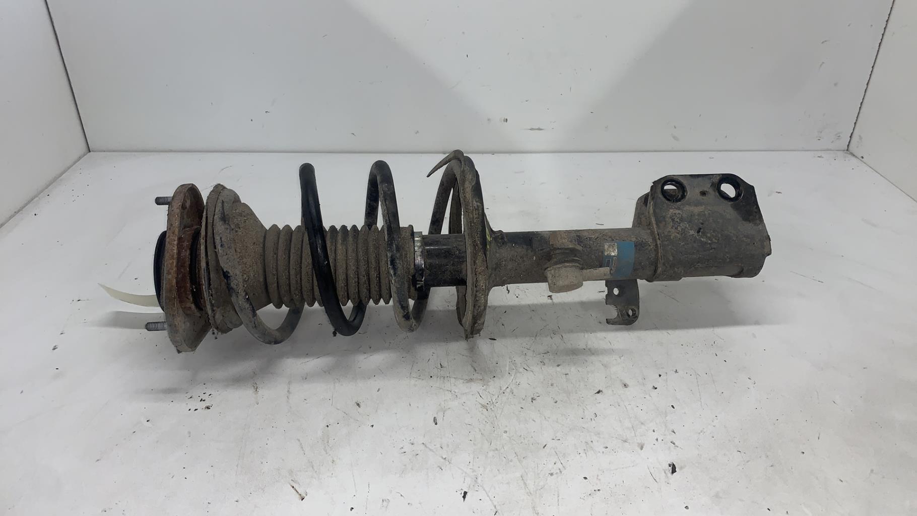 Ammortizzatore anteriore sinistro TOYOTA AVENSIS 2 PHASE 1 Diésel - 1