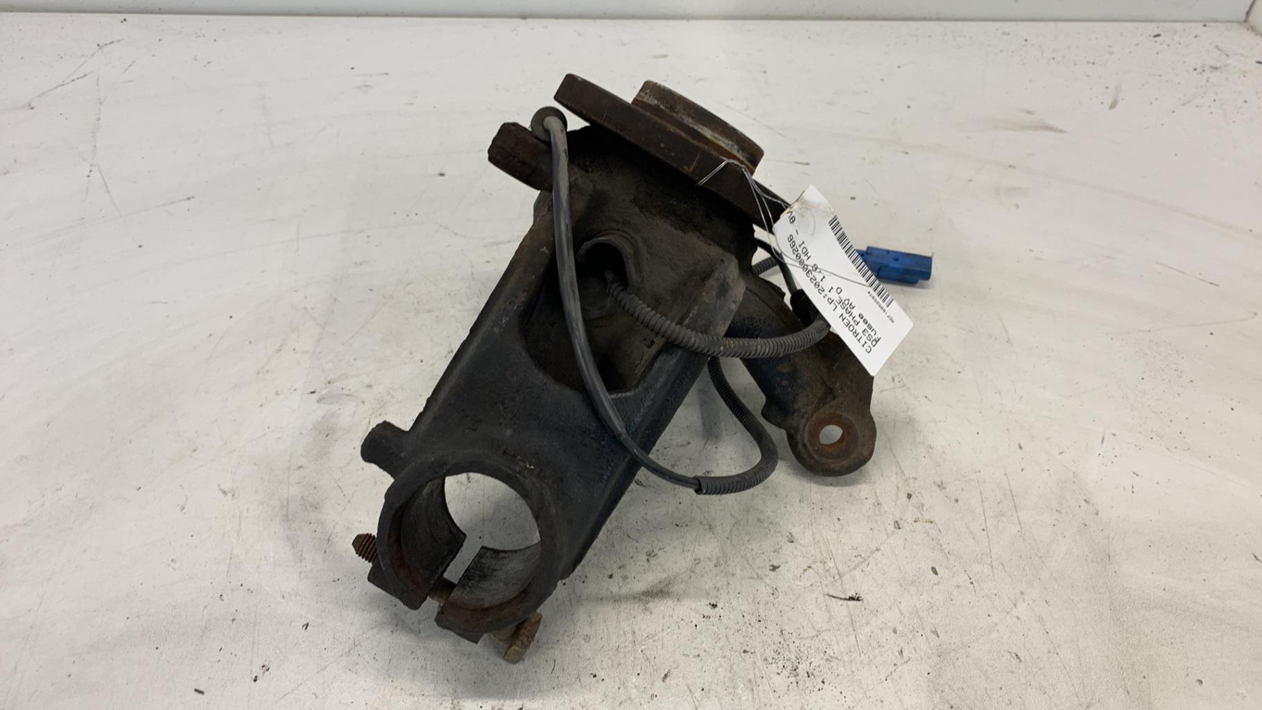 Fusee avant droit CITROEN DS3 PHASE 1 Diesel - 1