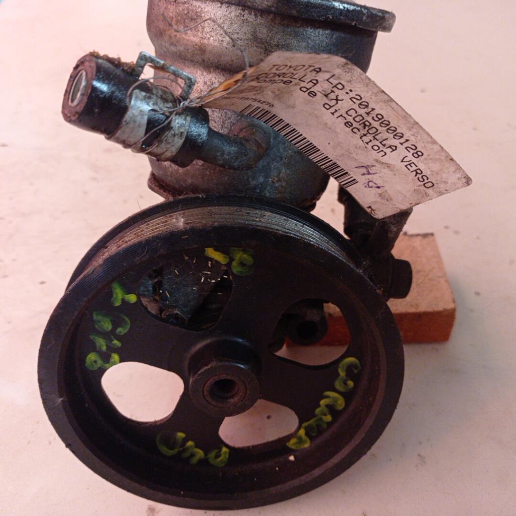Pompe de direction TOYOTA COROLLA VERSO 2 PHASE 1 Diesel - 1