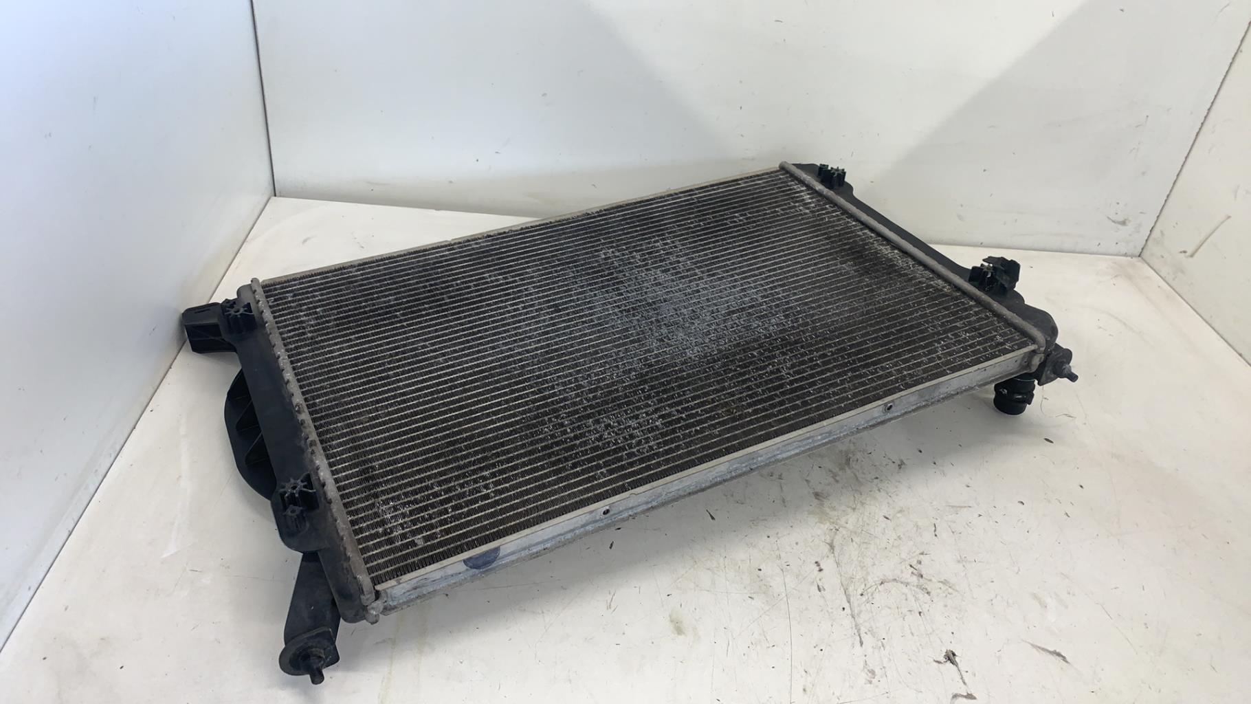 Radiateur eau AUDI A4 2 AVANT PHASE 1 BREAK Diesel - 1