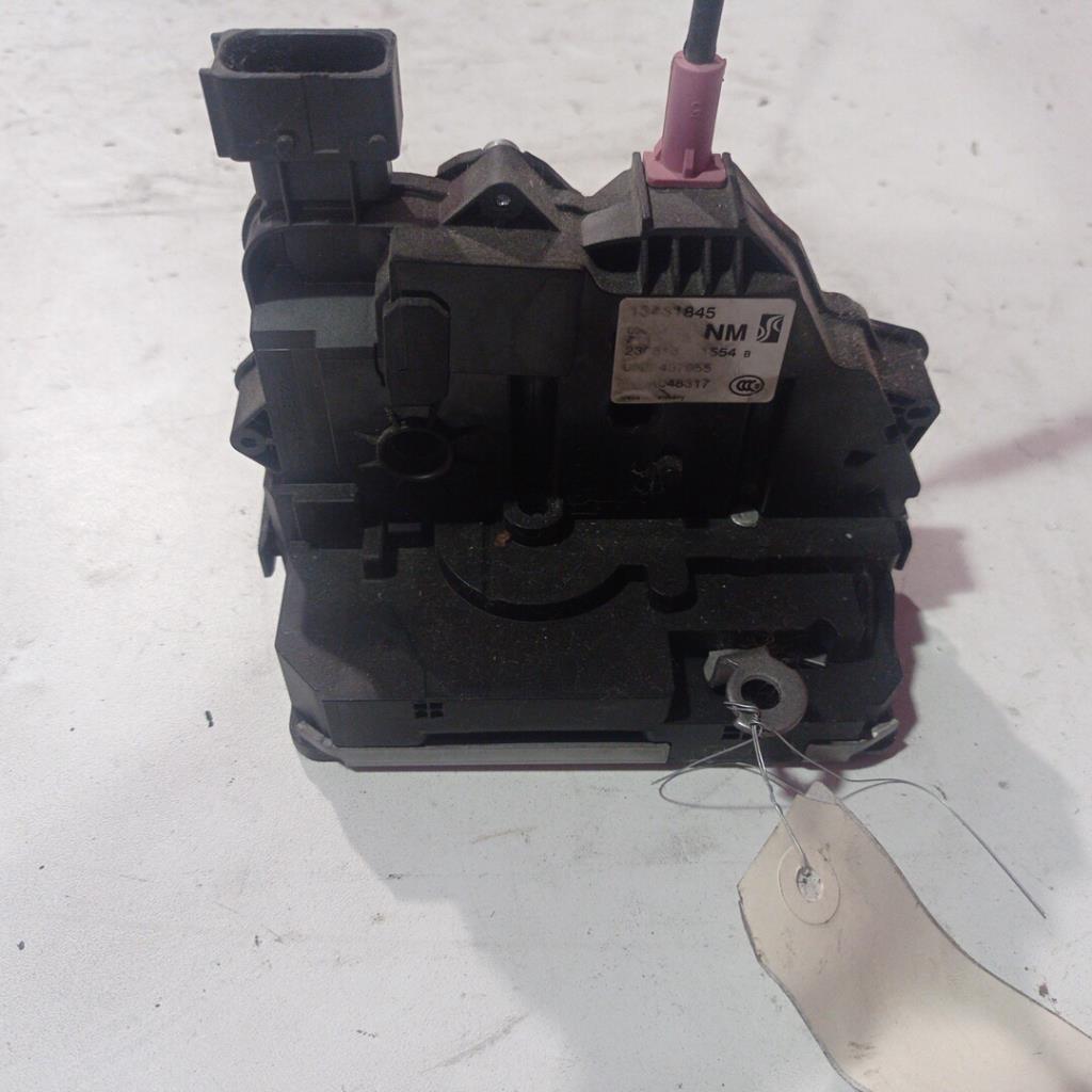 Serrure arriere droit OPEL CORSA E Essence - 1