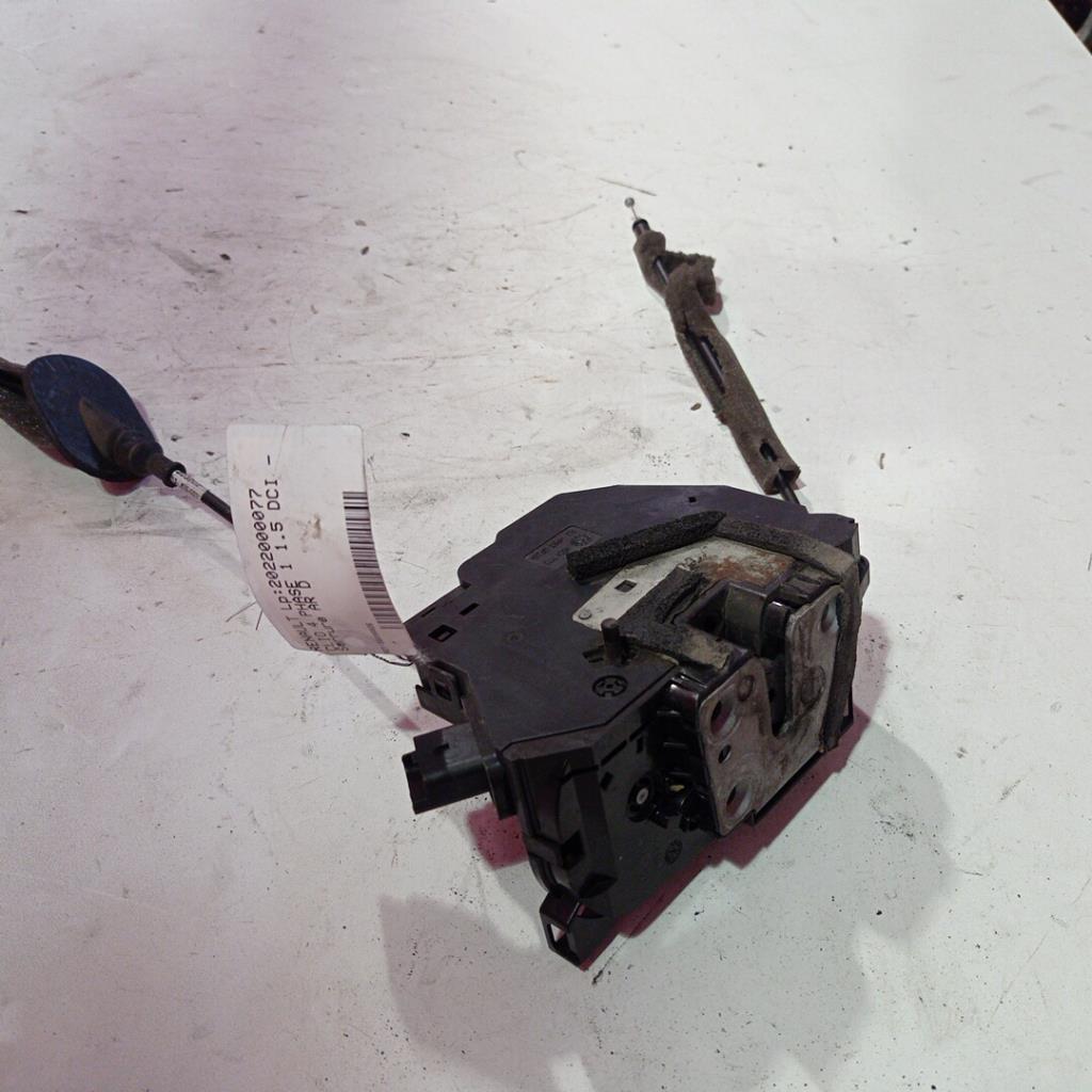 Serrure arriere droit RENAULT CLIO 4 PHASE 1 Diesel - 1