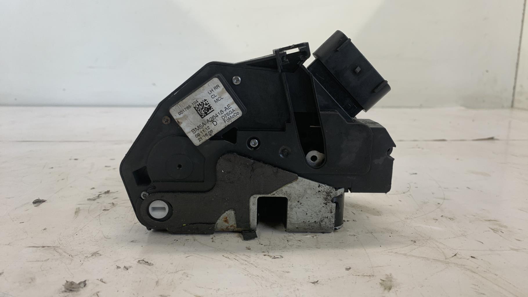 Serrure arriere gauche FORD FOCUS 3 PHASE 1 Essence - 1