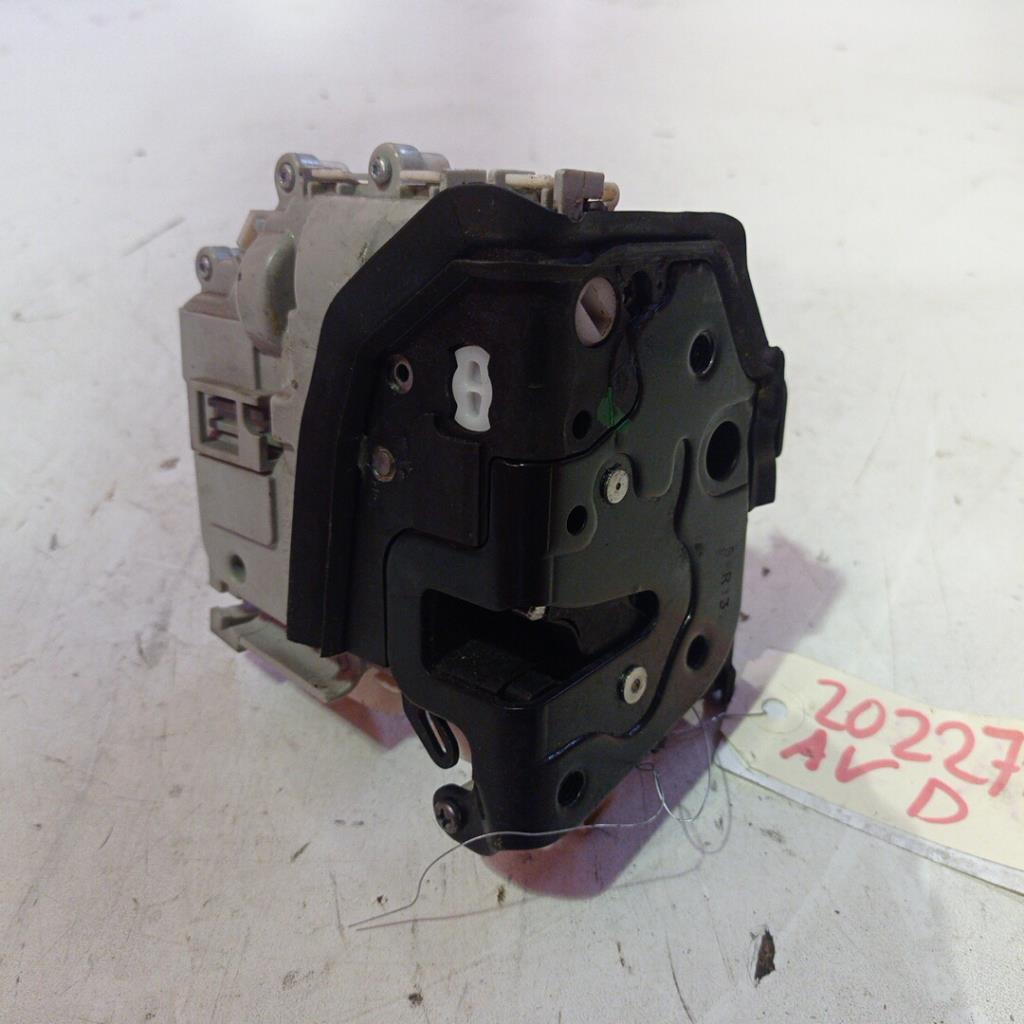 Serrure avant droit AUDI A3 3 SPORTBACK PHASE 1 Diesel - 1