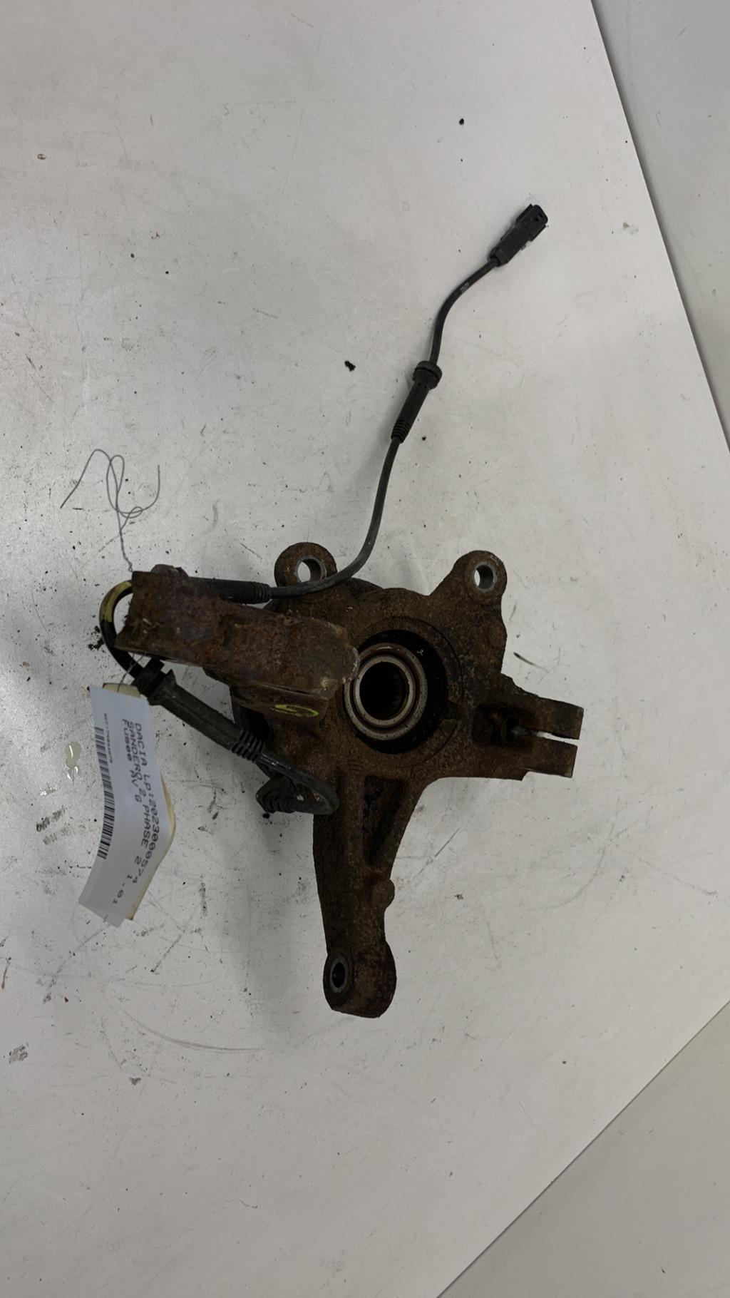 Fusee avant gauche DACIA SANDERO 2 PHASE 2 Essence - 1