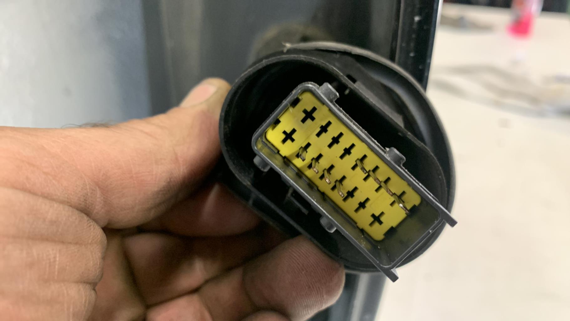 Puerta trasera izquierda CITROEN C3 2 PHASE 2 Gasolina - 1