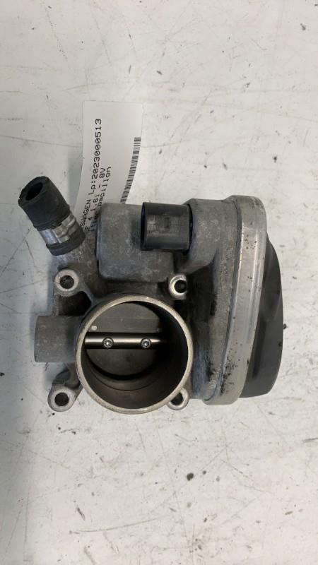 Boitier papillon VOLKSWAGEN GOLF 4 Essence - 1