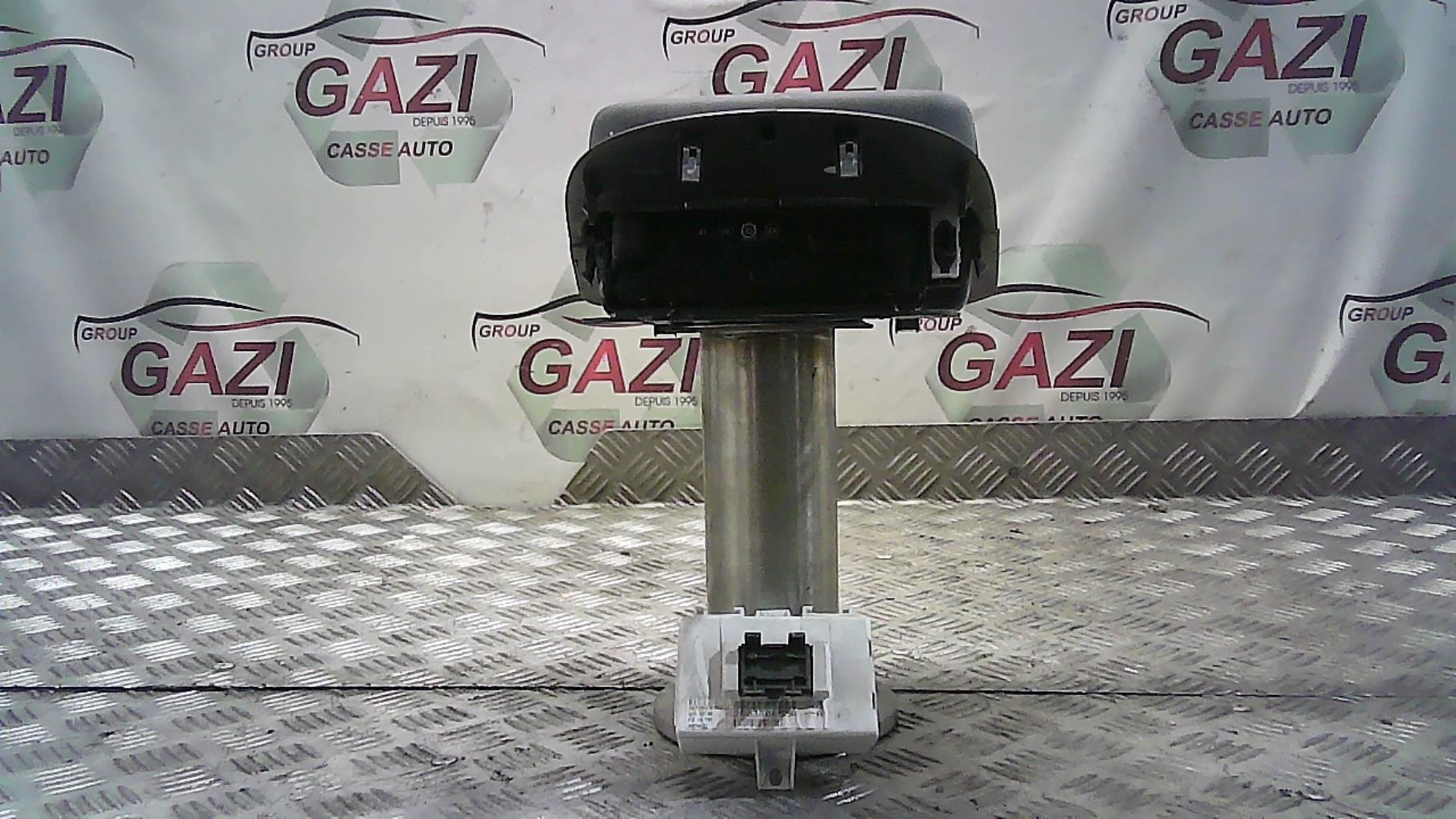 Ecran GPS RENAULT CLIO 3 PHASE 2 Diesel - 1