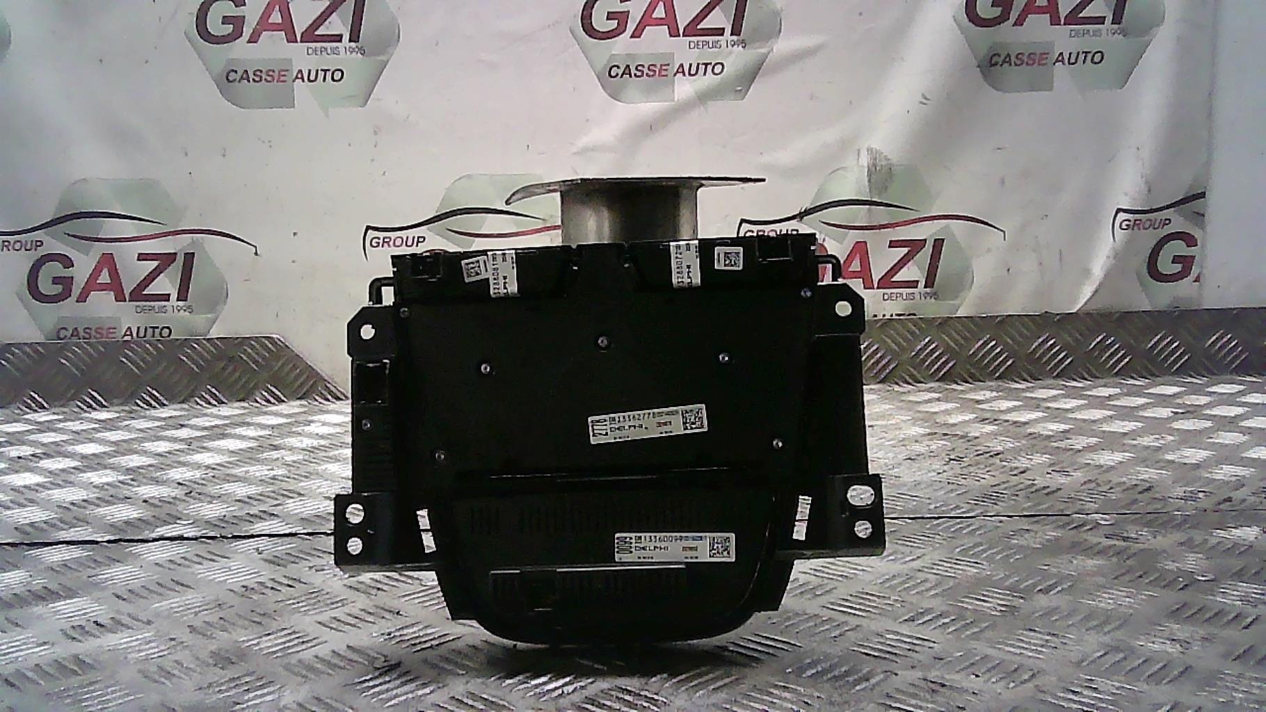 Facade autoradio PEUGEOT 407 PHASE 1 Diesel - 1