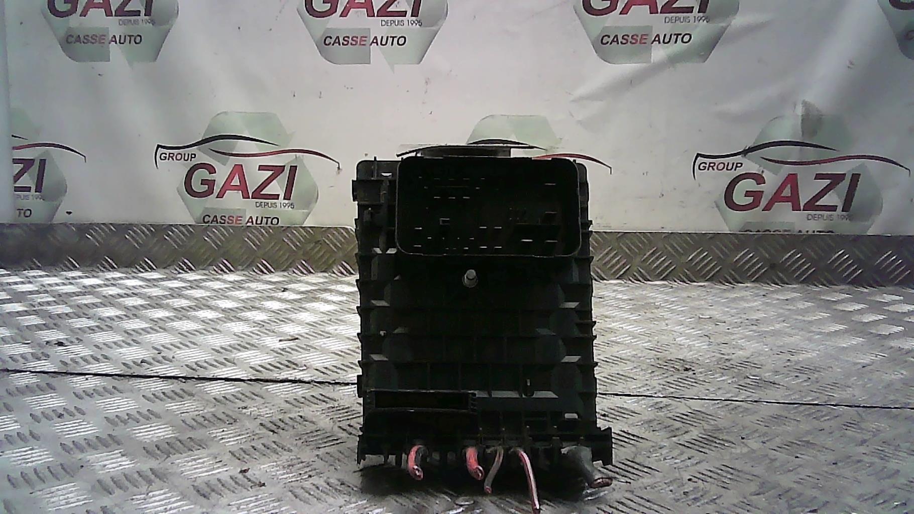 Porte fusible AUDI A3 2 SPORTBACK PHASE 1 Diesel - 1