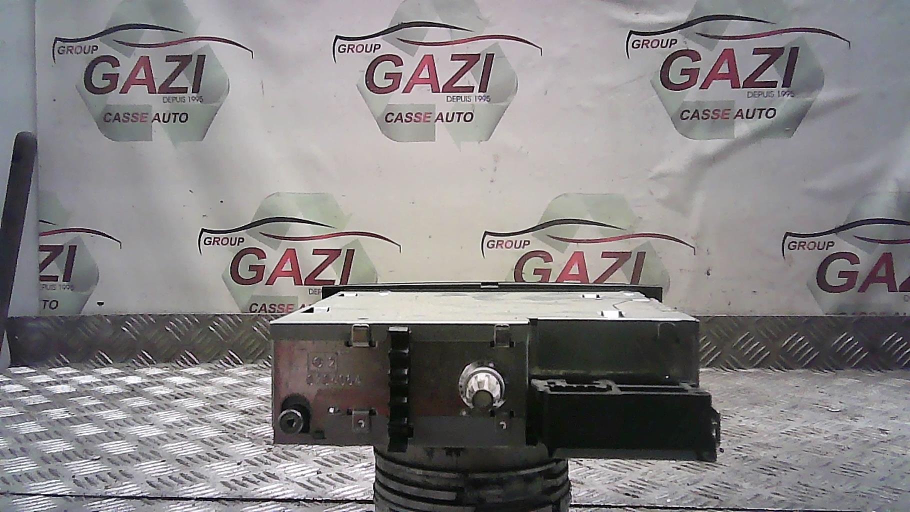Autoradio d'origine RENAULT SCENIC 2 PHASE 1 Diesel - 1
