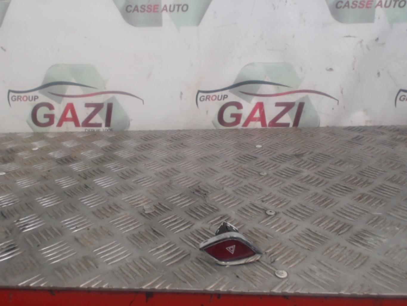Bouton de warning CITROEN C3 2 PHASE 1 Diesel - 1