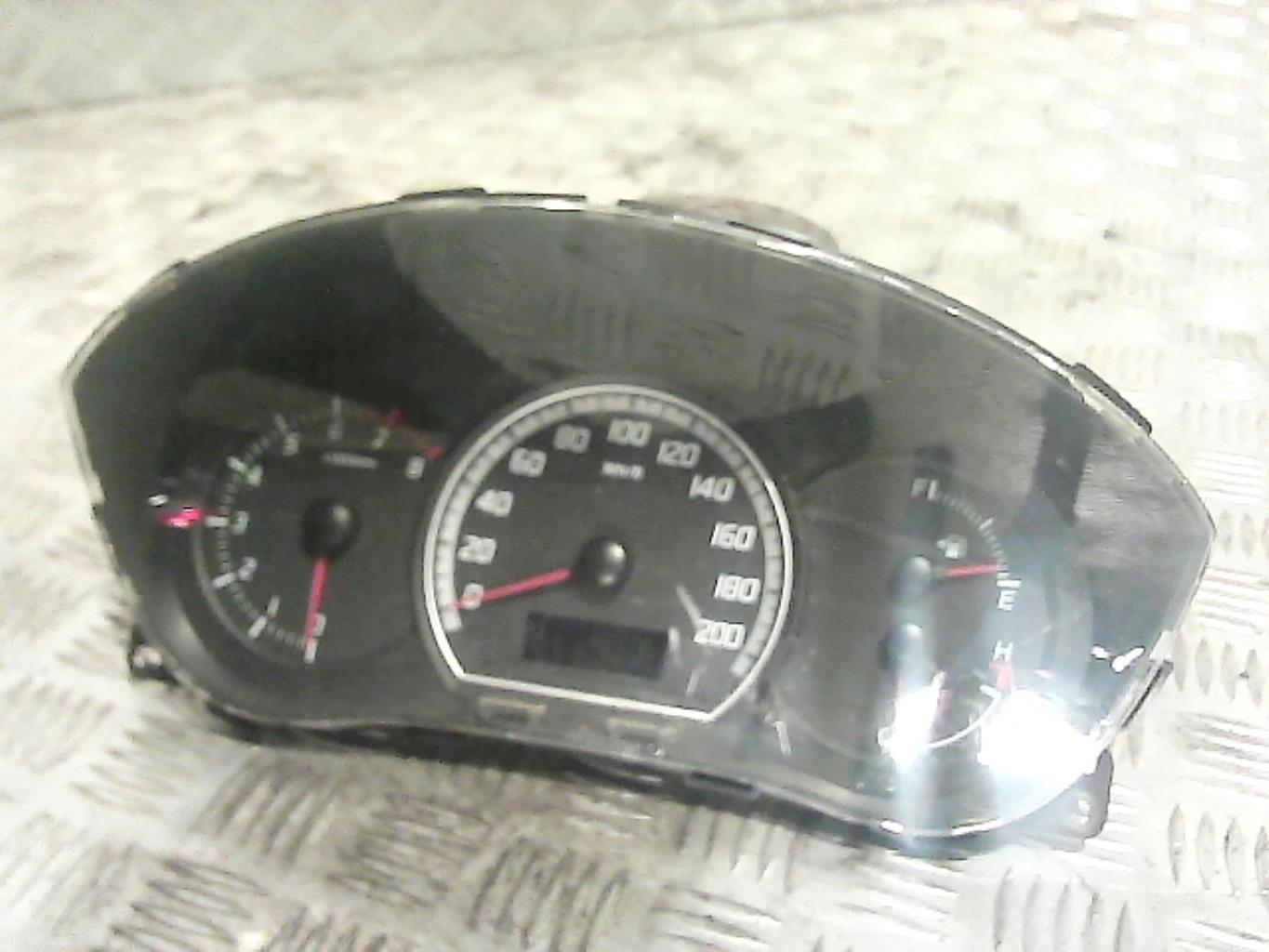 Compteur SUZUKI SWIFT 3 Essence - 1
