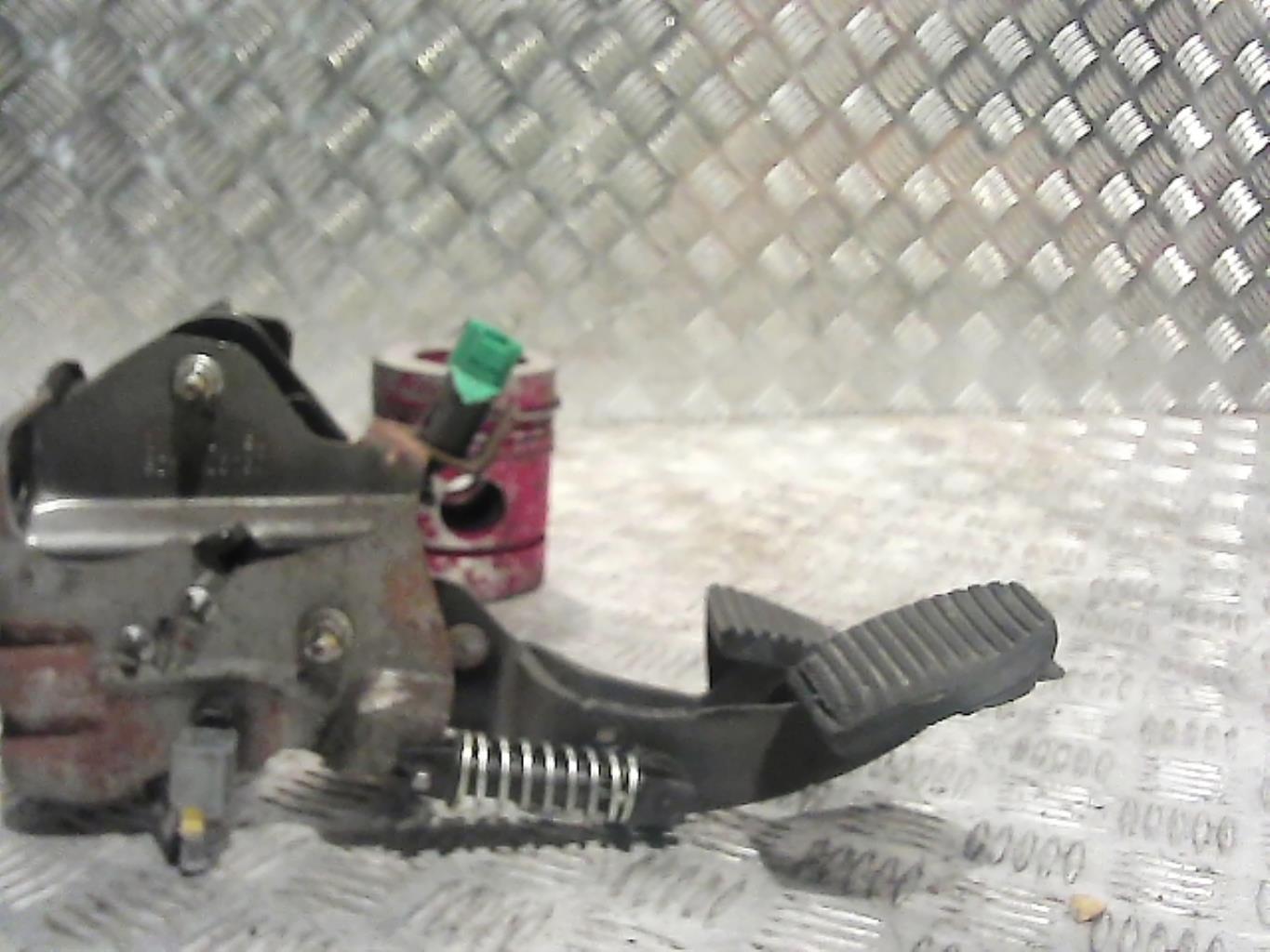 Pedale de frein PEUGEOT PARTNER 2 PHASE 1 Diesel - 1
