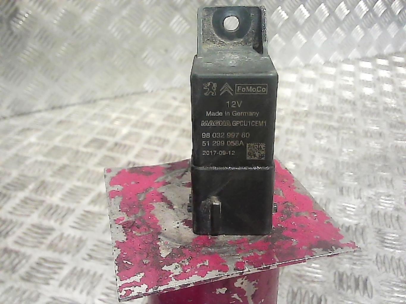 Relais de prechauffage CITROEN C3 3 PHASE 1 Diesel - 1