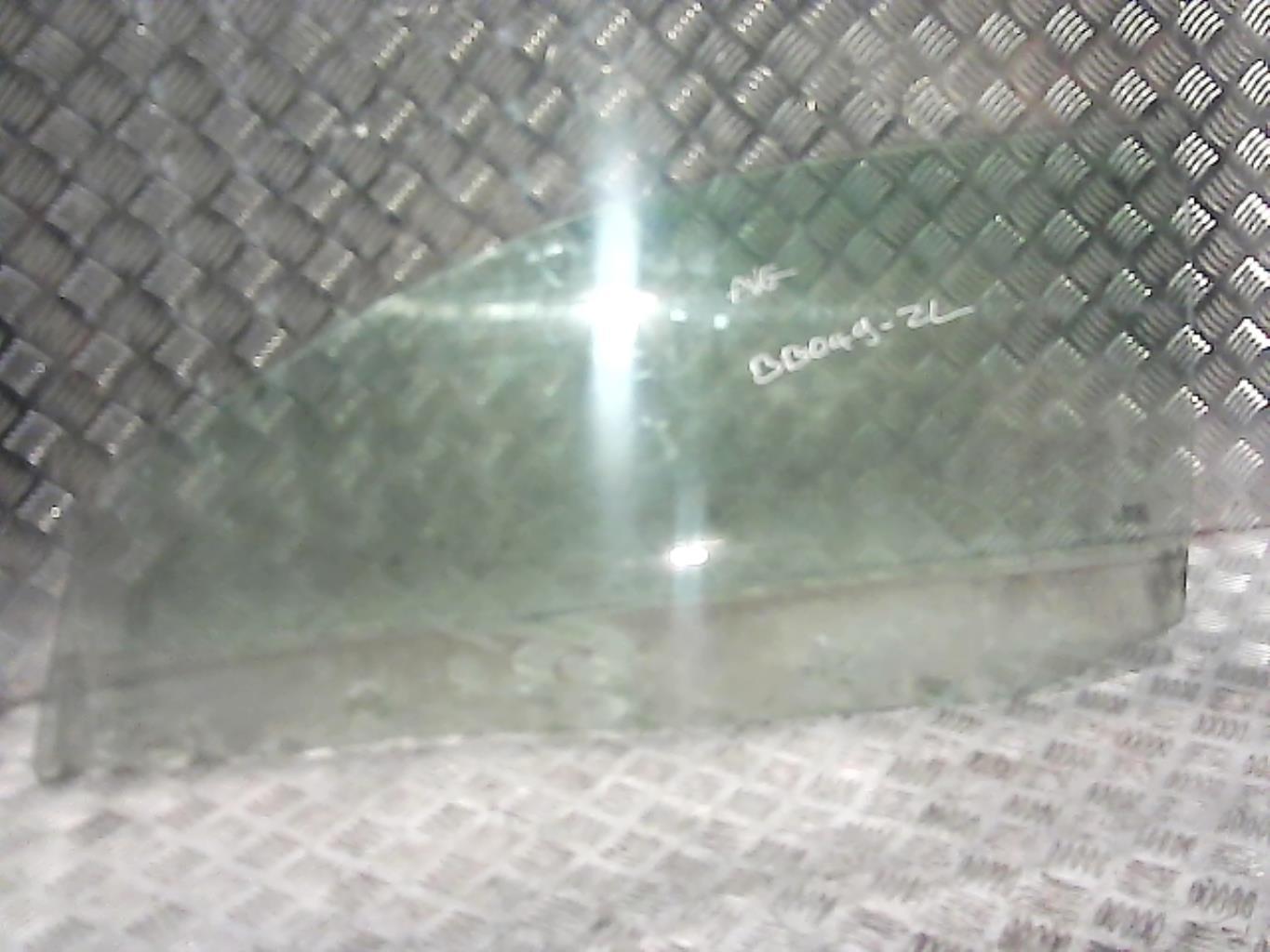 Vitre avant gauche SEAT IBIZA 3 PHASE 1 Diesel - 1