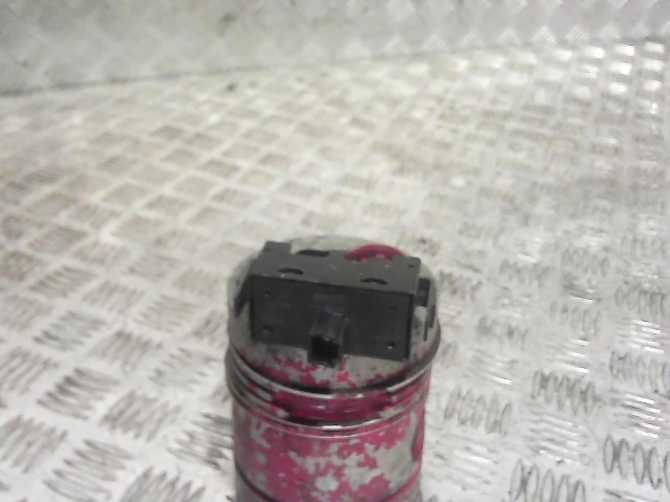 Bouton de warning RENAULT CLIO 3 PHASE 1 Diesel - 1