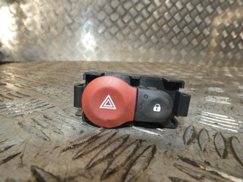 Bouton de warning RENAULT CLIO 3 PHASE 2 Diesel - 1