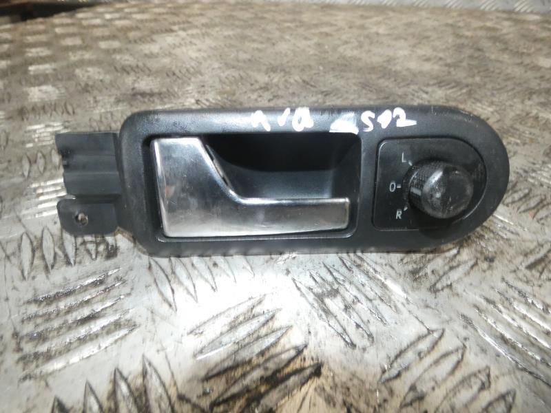 Poignee interieur avant gauche VOLKSWAGEN GOLF 4 Essence - 1