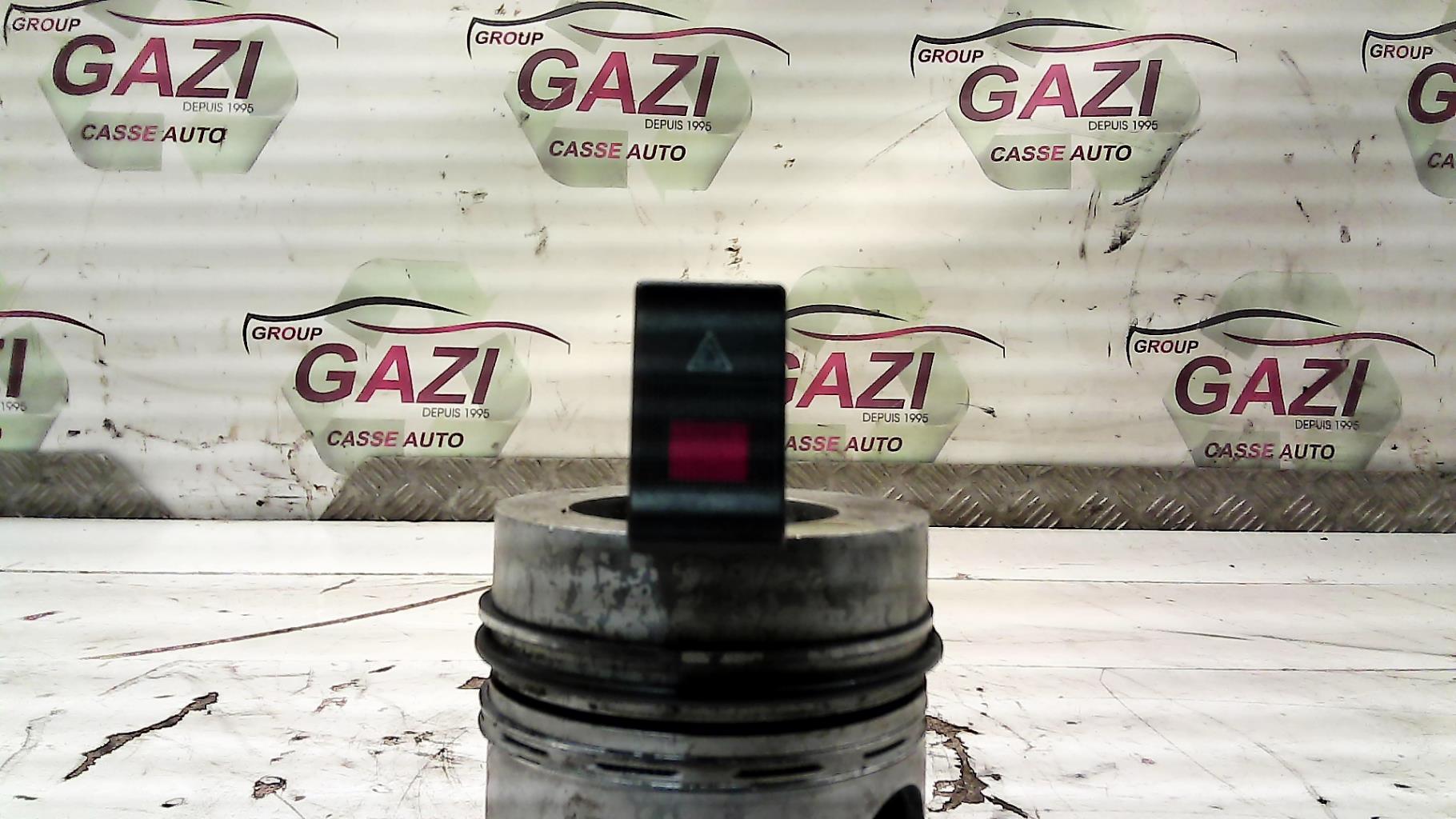 Bouton de warning AUDI 80 3 PHASE 2 Essence - 1