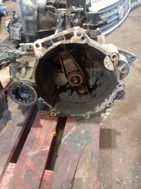 Boite de vitesses VOLKSWAGEN GOLF 4 Diesel - 1