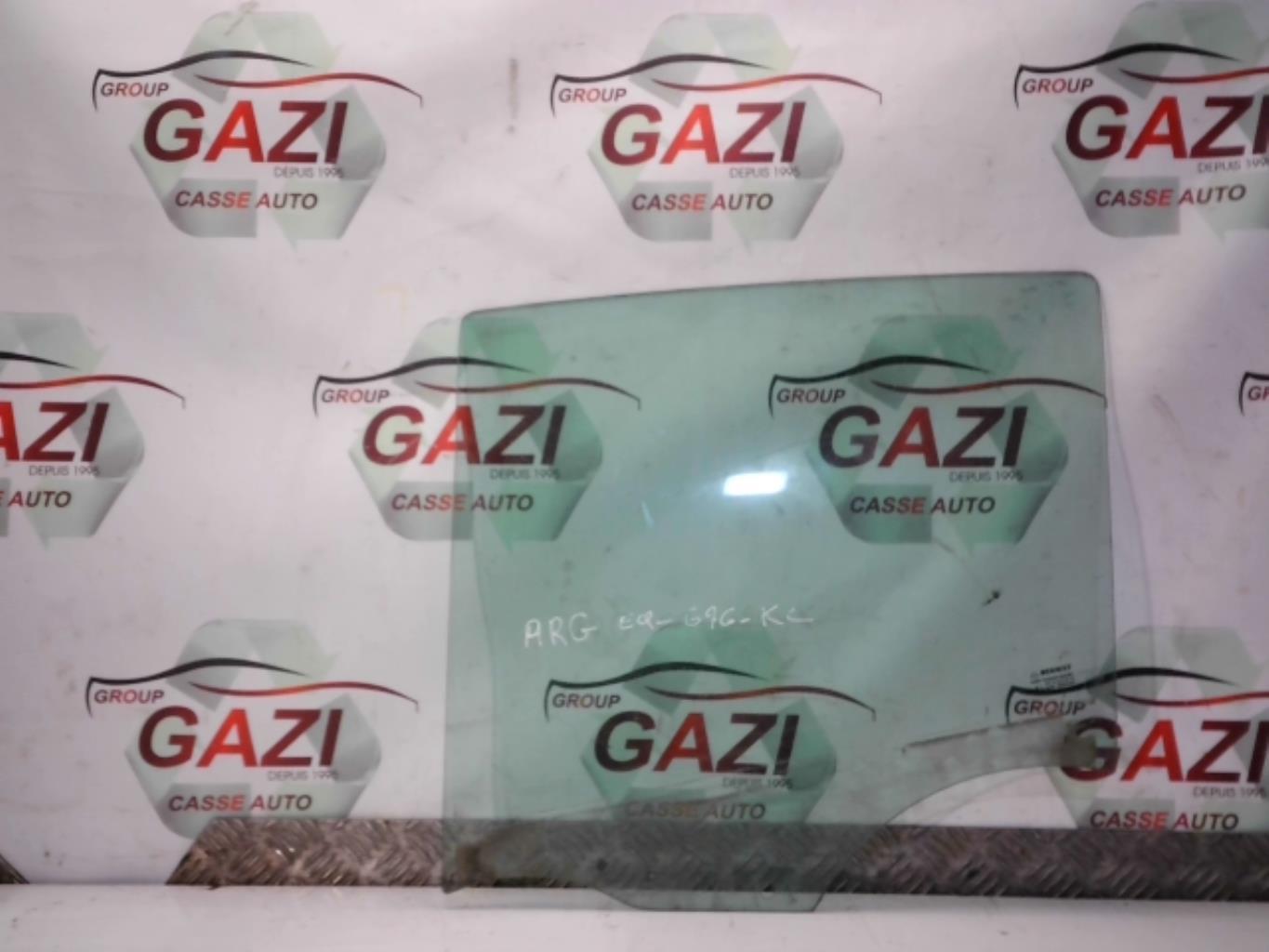Vitre arriere gauche RENAULT CLIO 3 PHASE 1 Essence - 1