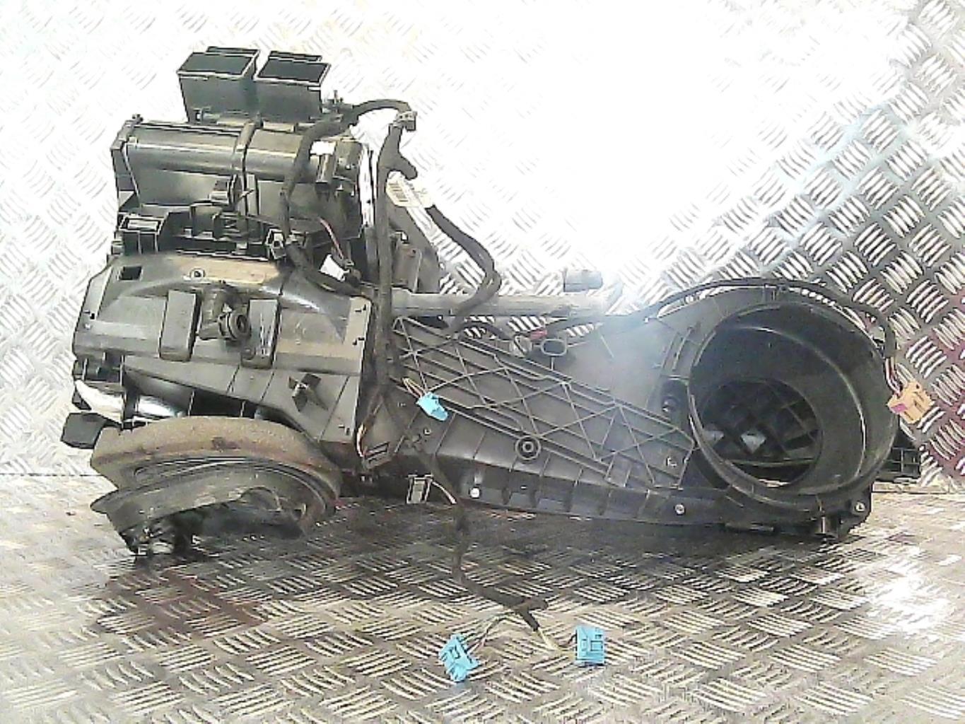 Bloc chauffage VOLKSWAGEN GOLF 5 Diesel - 1
